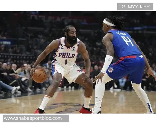 快船三巨头同场14分钟展现默契轻松净胜对手3分 快船三巨头同场14分钟展现默契轻松净胜对手3分