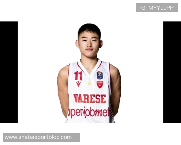 媒体人指出赵维伦需在身体对抗与防守方面进行针对性提升 媒体人指出赵维伦需在身体对抗与防守方面进行针对性提升