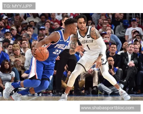 西蒙斯高效得分助力球队胜利豪泽状态低迷表现不佳