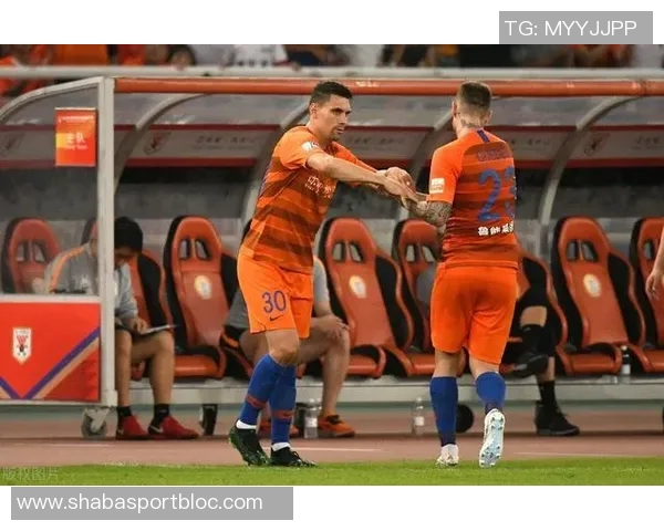 芬奇深感球队防守隐忧表现波动严重亟待改善 芬奇深感球队防守隐忧表现波动严重亟待改善