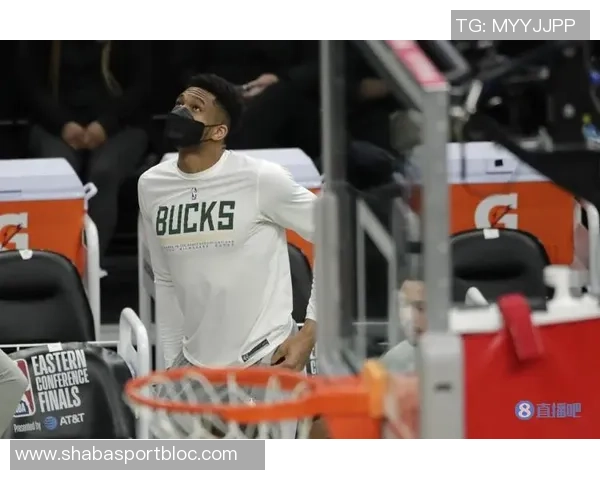 文班左膝疑似过度伸展明日将进行进一步检查以确定伤情